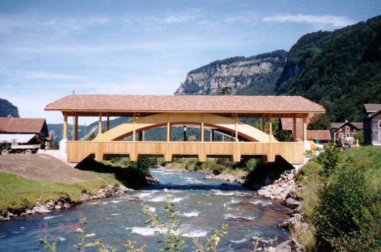 Holzbrücke in Ried-Muotathal, Kanton Schwyz